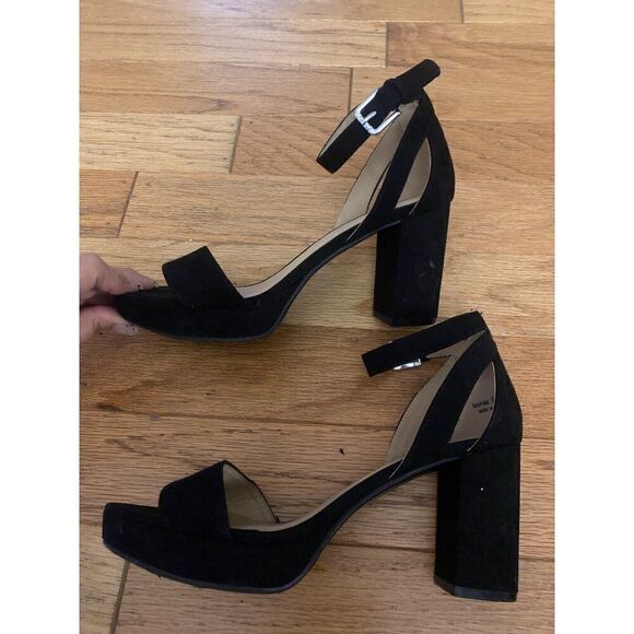 CL By Laundry women's Black Suede Ankle Strap 3.5" block Heels Size 8M - Picture 4 of 8